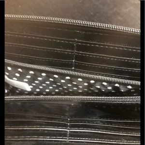 Lulu Guinness Bags - NWOT Lulu Guinness Wallet Lulu Guinness Bags - NWOT Lulu Guinness Wallet